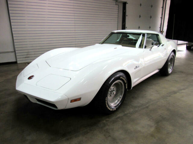 Chevrolet Corvette 1974 image number 10