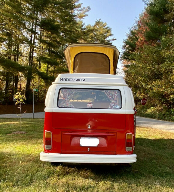 Volkswagen Bus/Vanagon 1973 image number 23