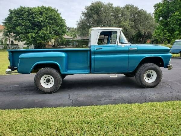 Chevrolet C/K Pickup 3500 1962 image number 15