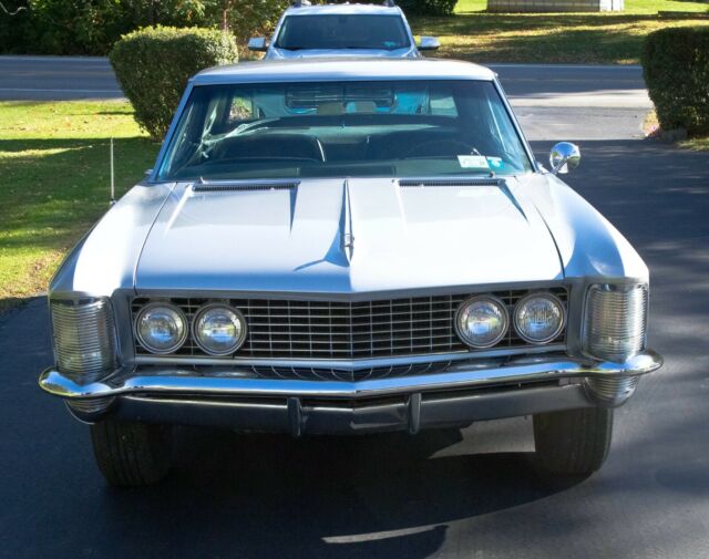 Buick Riviera 1964 image number 23