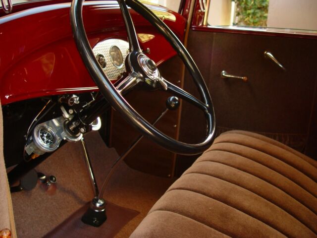 Ford Model B 1932 image number 20