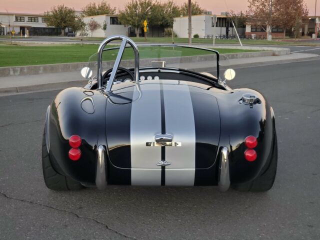 Shelby Cobra 1965 image number 26