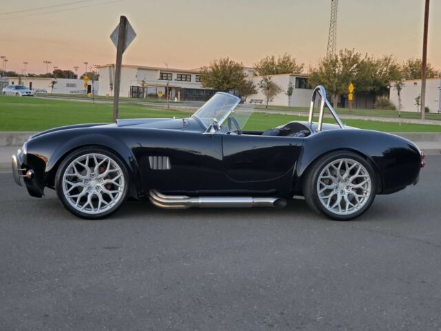 Shelby Cobra 1965 image number 27