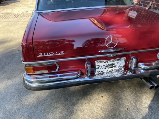 Mercedes-Benz 280 SE Automatic 1970 image number 26