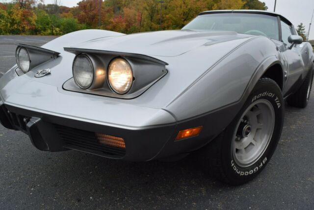 Chevrolet Corvette 1978 image number 21