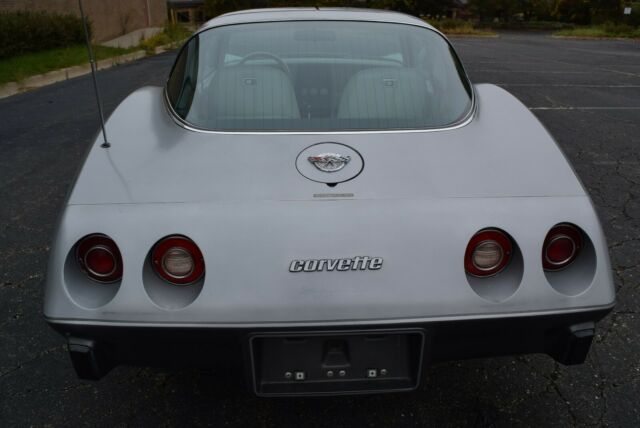 Chevrolet Corvette 1978 image number 29