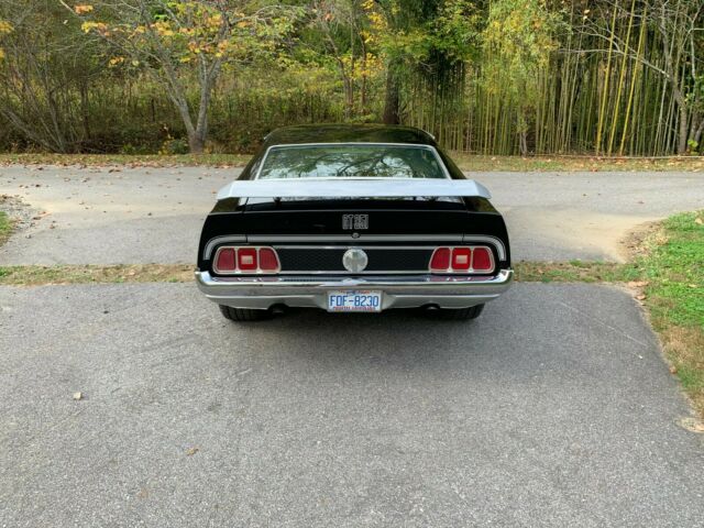 Ford Mustang 1972 image number 26