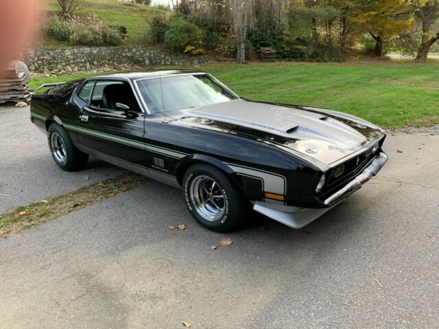 Ford Mustang 1972 image number 29