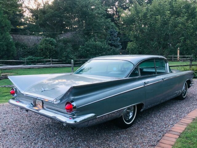 Buick Electra 1959 image number 2