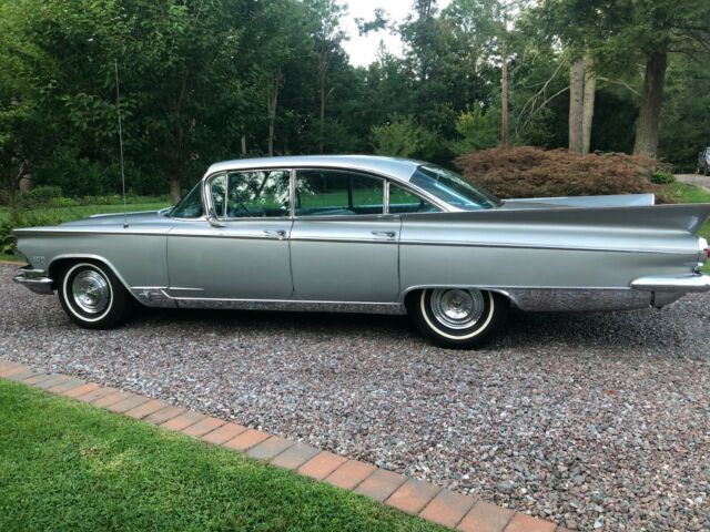 Buick Electra 1959 image number 24