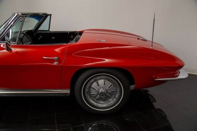 Chevrolet Corvette 1964 image number 15