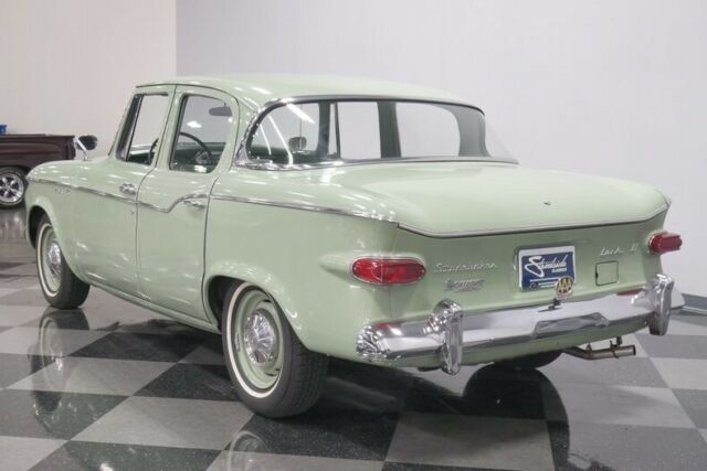 Studebaker Lark 1960 image number 33