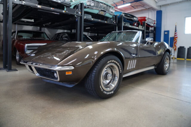 Chevrolet Corvette 427/390HP V8 Convertible 1969 image number 29