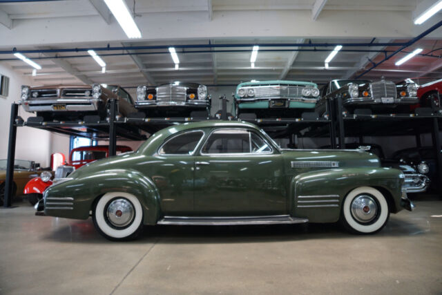 Cadillac Series 62 2 Door Hardtop 1941 image number 26