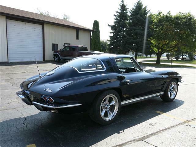 Chevrolet Corvette Coupe, L76 1964 image number 35