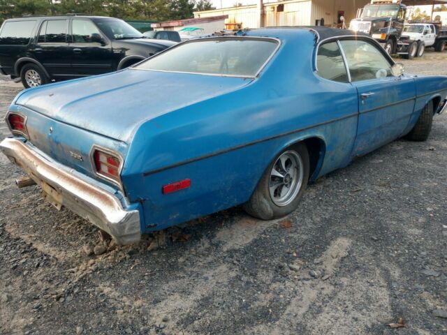 Plymouth Duster 1974 image number 5