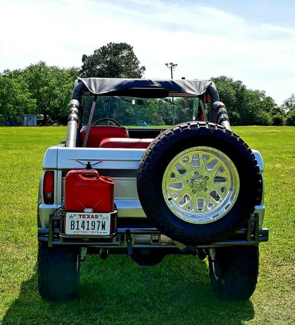 Ford Bronco 1976 image number 11