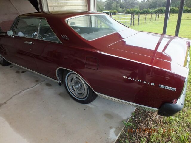 Ford Galaxie 1966 image number 2