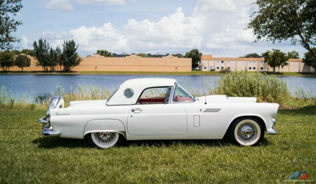 Ford Thunderbird 1956 image number 24