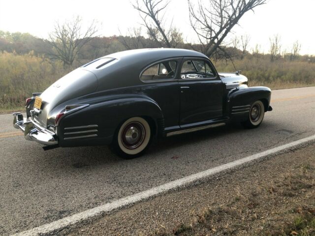 Cadillac Series 61 1941 image number 14