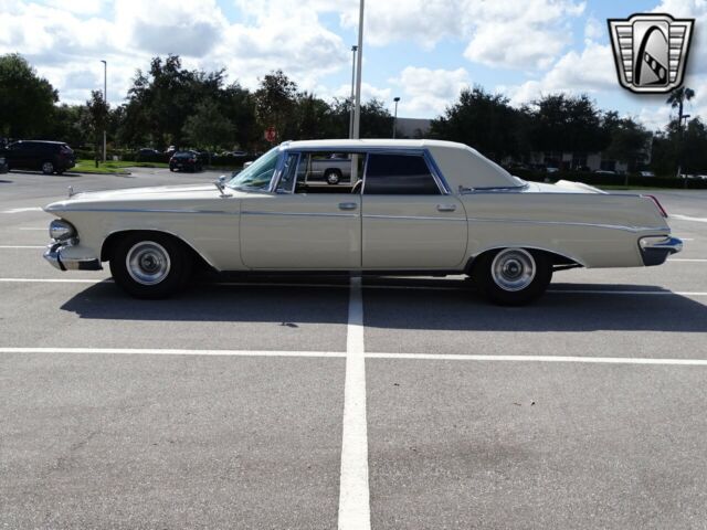 Chrysler Imperial 1963 image number 15