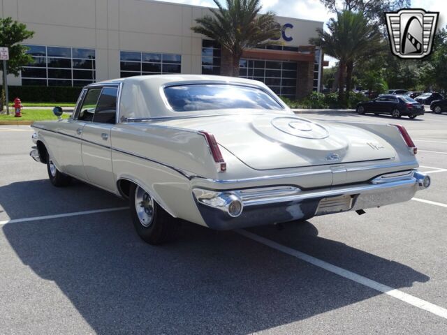 Chrysler Imperial 1963 image number 18