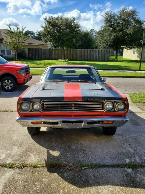 Plymouth Road Runner 1969 image number 0