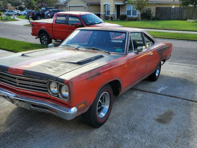 Plymouth Road Runner 1969 image number 1