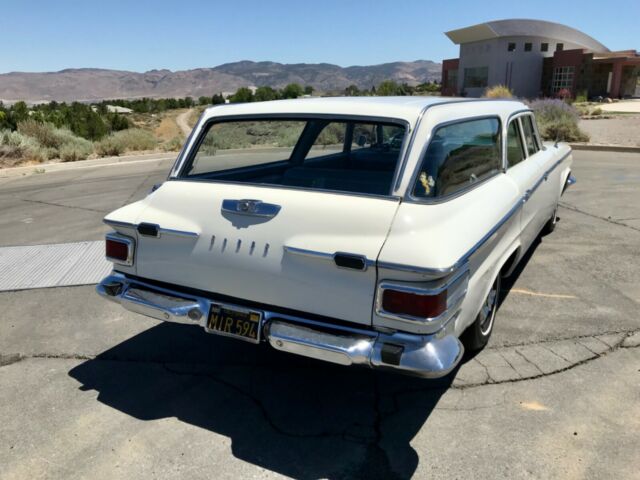 Dodge 880 Station Wagon 1964 image number 11