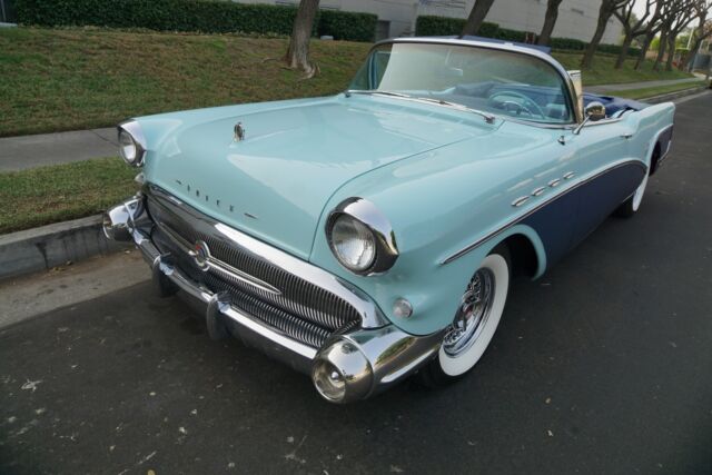 Buick Super 364/300HP 4BBL V8 Convertible 1957 image number 24