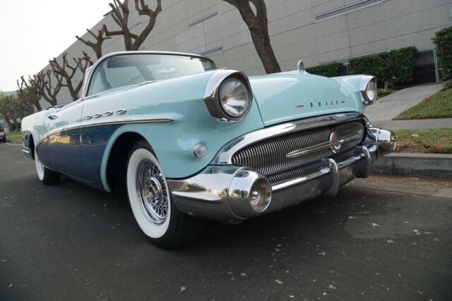 Buick Super 364/300HP 4BBL V8 Convertible 1957 image number 6