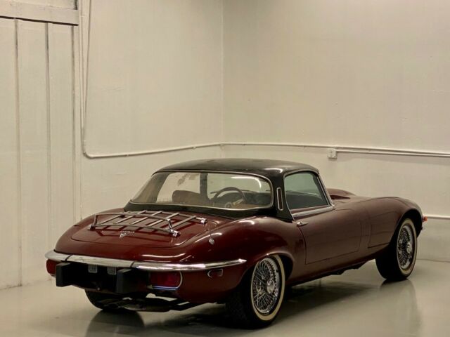 Jaguar E-Type 1974 image number 30