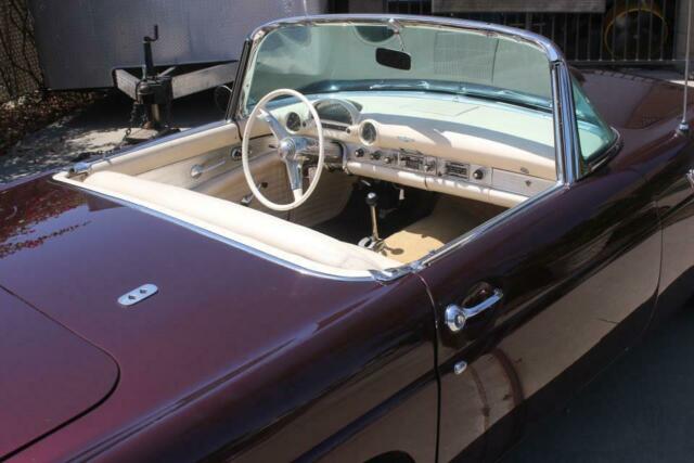 Ford Thunderbird 1955 image number 20