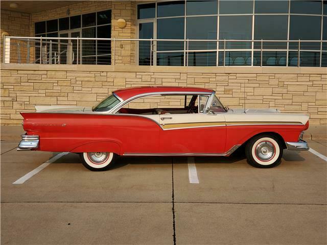 Ford Fairlane 1957 image number 34