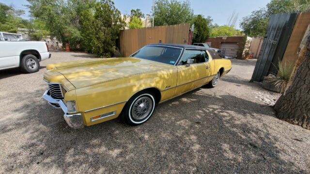 Ford Thunderbird 1972 image number 1