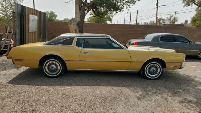 Ford Thunderbird 1972 image number 12