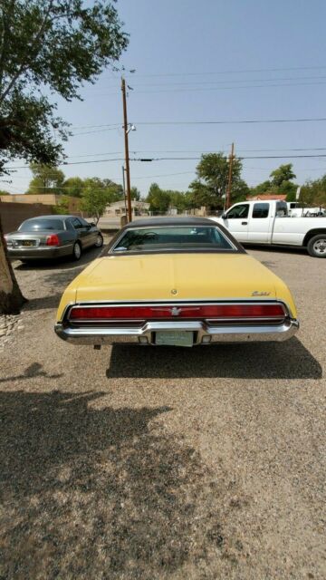 Ford Thunderbird 1972 image number 16