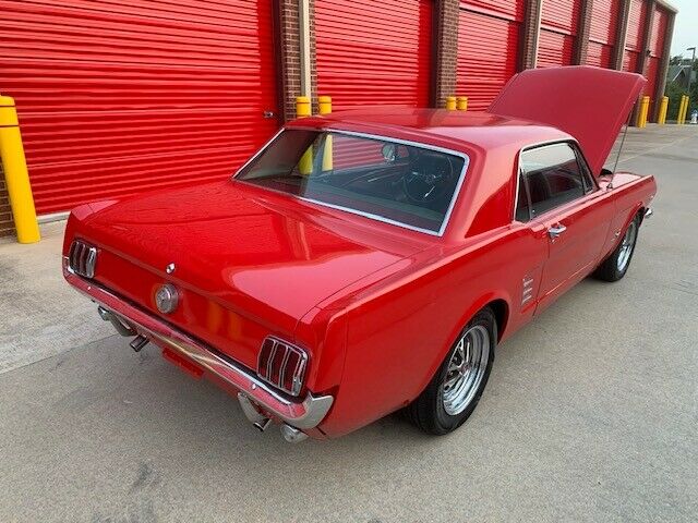 Ford Mustang 1966 image number 10