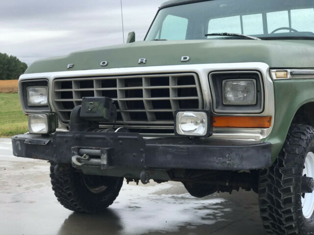 Ford F-250 1979 image number 27