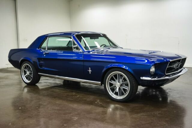 Ford Mustang 1967 image number 0