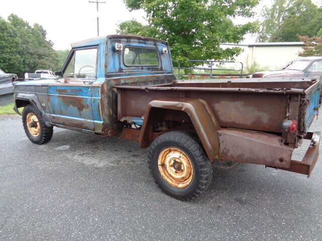 Jeep J200 GLADIATOR 6 CYL 3 SPEED 1969 image number 7