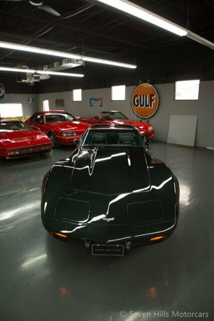 Chevrolet Corvette 1979 image number 20