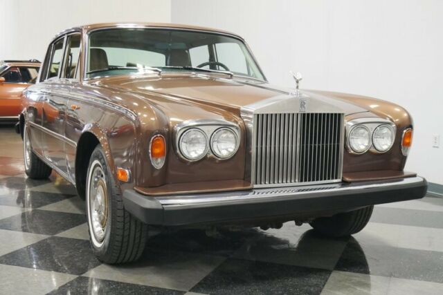 Rolls-Royce Silver Shadow 1975 image number 18