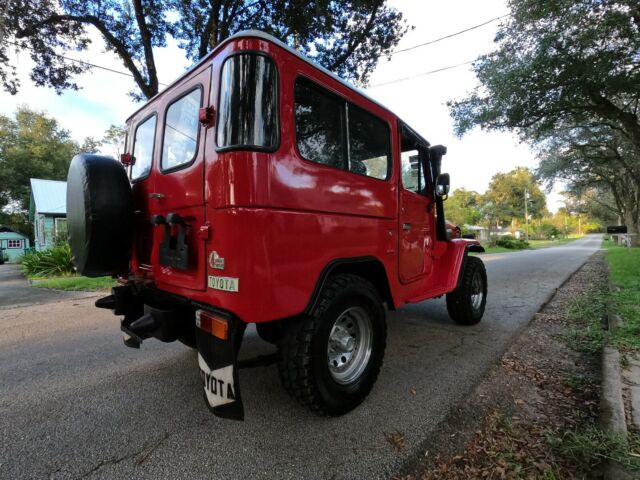 Toyota Land Cruiser 40 1979 image number 18