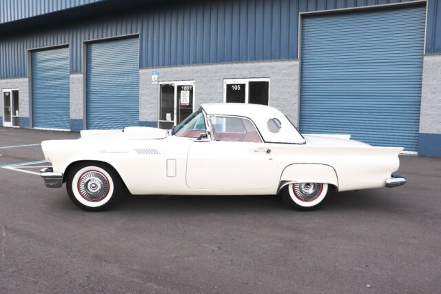 Ford Thunderbird 1957 image number 2