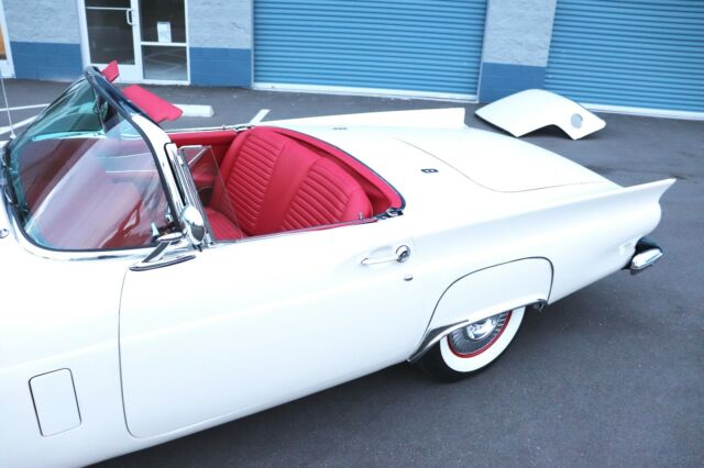 Ford Thunderbird 1957 image number 20