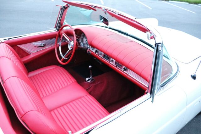 Ford Thunderbird 1957 image number 21