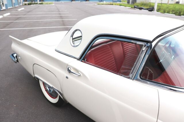 Ford Thunderbird 1957 image number 28