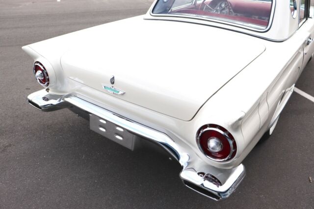 Ford Thunderbird 1957 image number 29