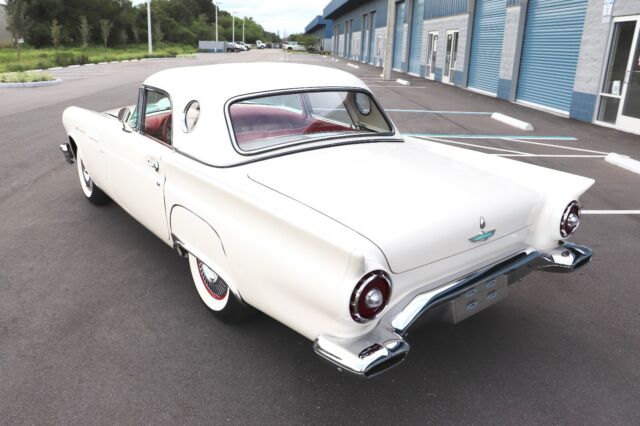 Ford Thunderbird 1957 image number 3